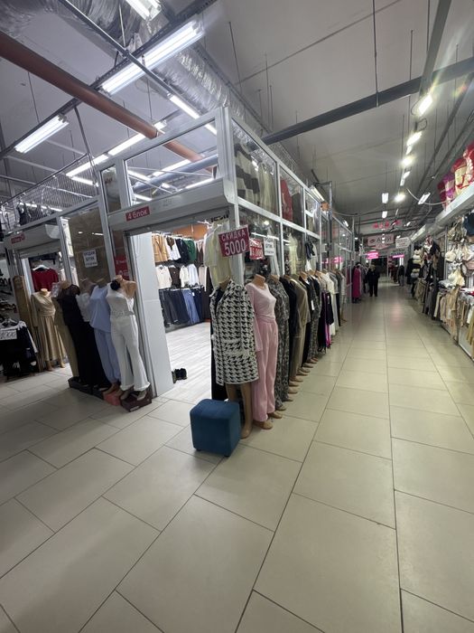 Продам бутик  в торговом доме  4Мега шыгыс на женском этаже