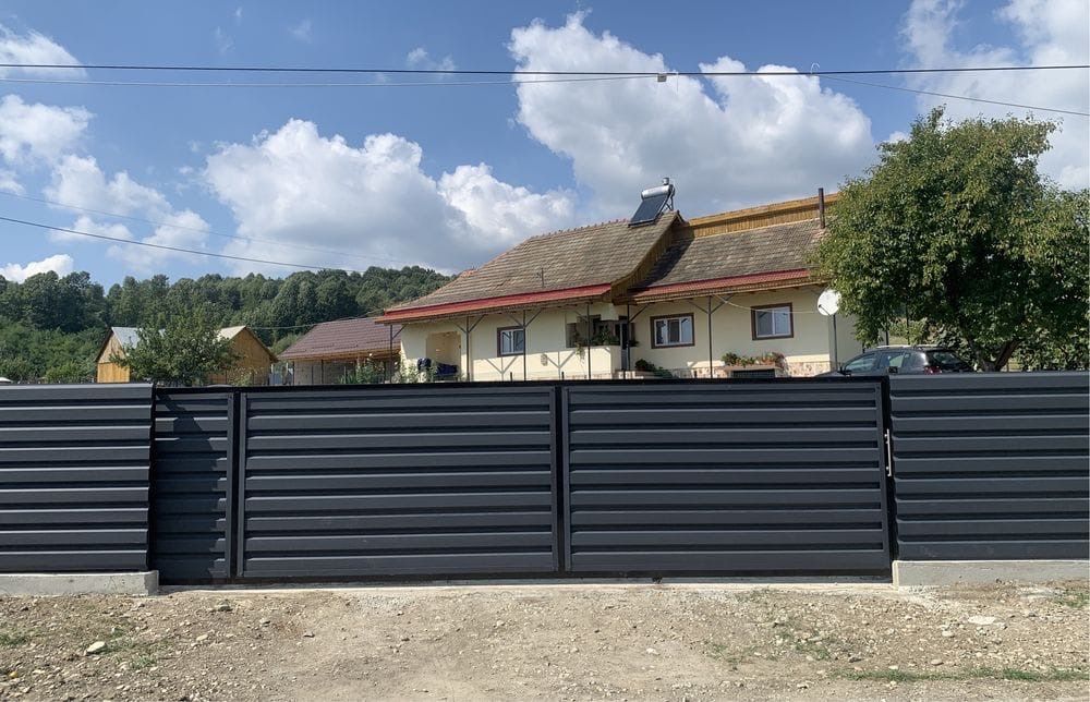 Construim garduri și porți la cerința clientului