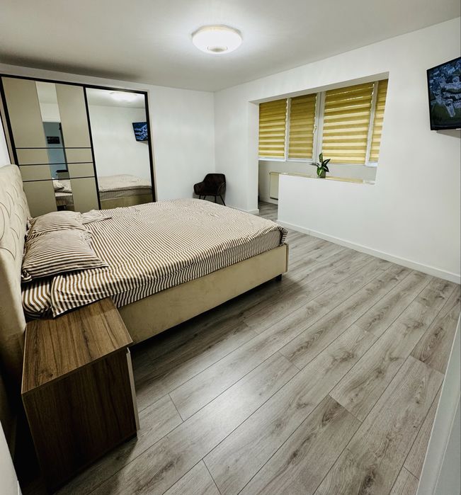 Apartament 3 dormitoare decomandat, 72,5 mp, balcon închis 5 mp + boxă subsol , Cart Manastur