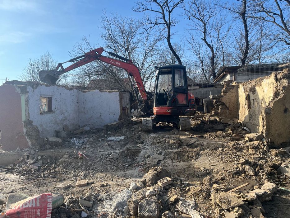 Execut lucrări cu miniexcavator în tot județul Botoșani