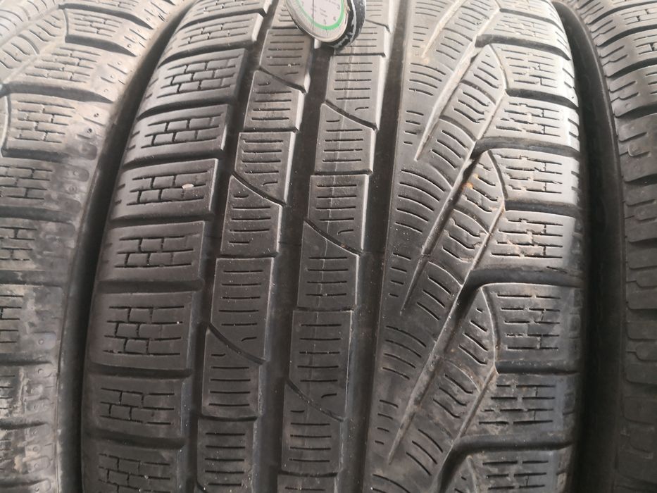 235 35 19 цола гуми Pirelli дот 21