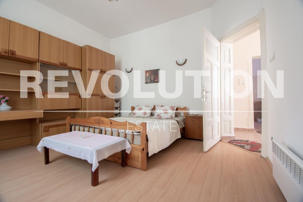 Дава се под наем Тристаен апартамент в София, Център - 106 кв.м за 750 € - Снимка #5