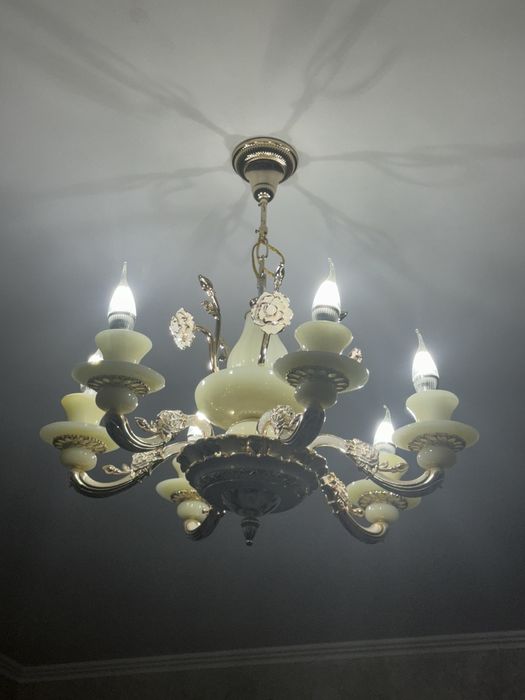 Продам люстру состояние хорошее