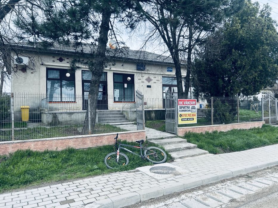Vând sau inchiriez spațiu comercial – magazin + bar, sat Buhăceni, com. Trușești, jud. Botoșani