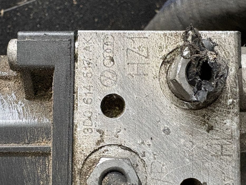 Vw phaeton 3.0tdi 2005 година Abs Абс помпа