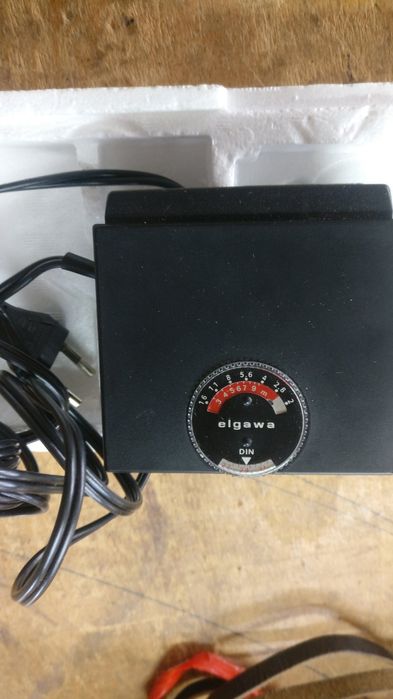 Фотоапарат "Зенит"11 и Светкавица "Elgawa"