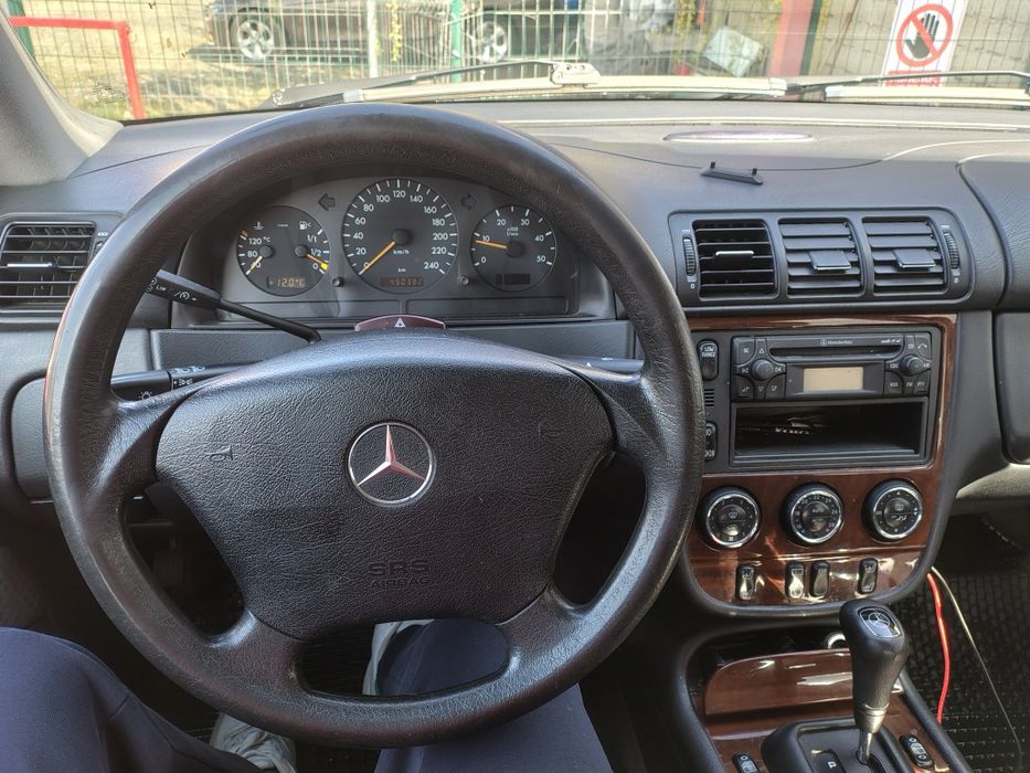 ML 270 cdi an 2004