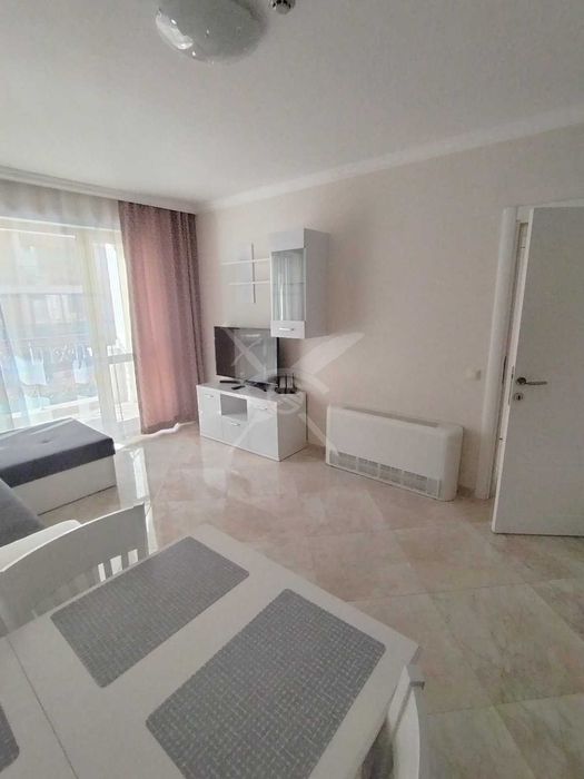 Продава се Двустаен апартамент в Свети Влас - 61 кв.м за 2991 €/кв.м - Снимка #2