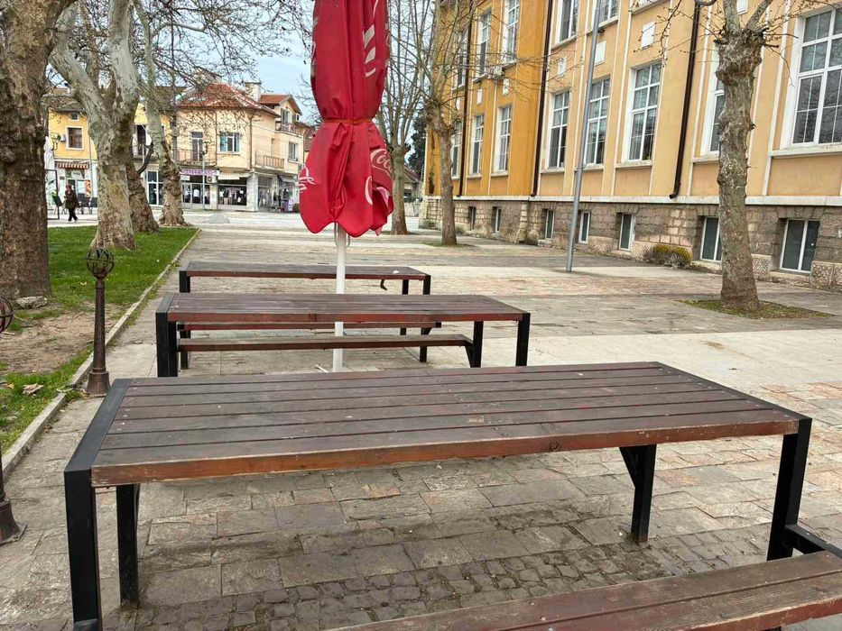 Маси с пейки-здрава конструкция