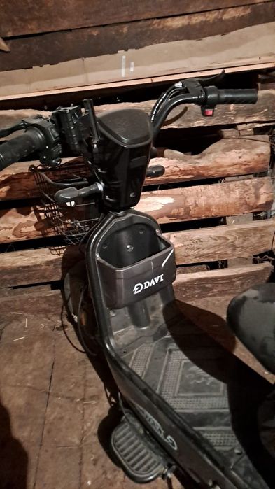 Продам электровелик брал в летом 2025