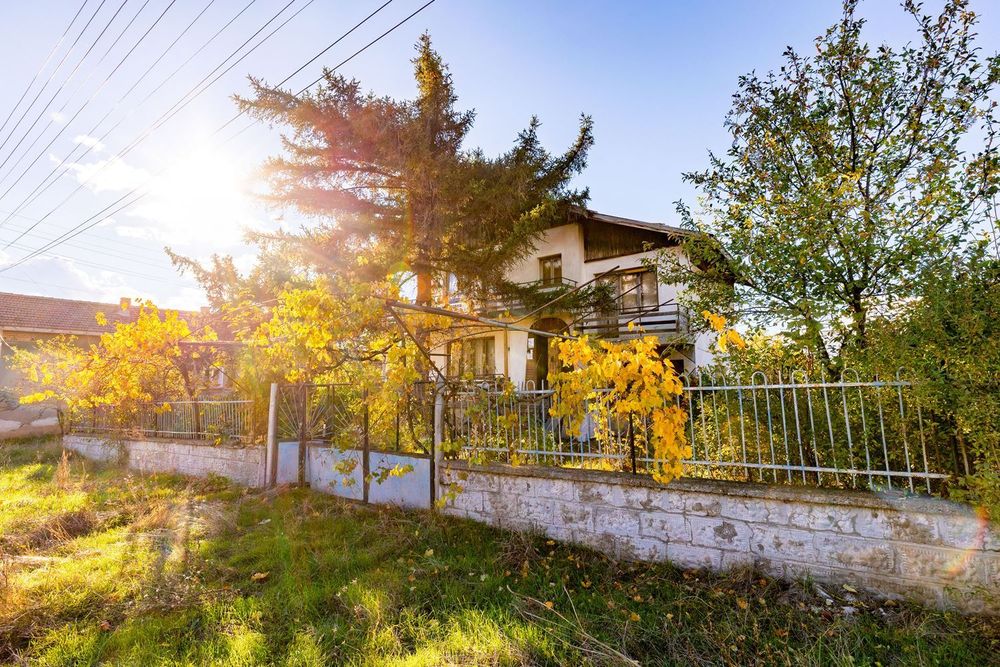 Продава се Къща в с. Гривица, Област Плевен - 150 кв.м за 967 €/кв.м - Снимка #2