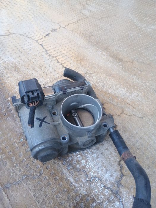 Clapeta de acceleratie la opel 1, 6 benzină