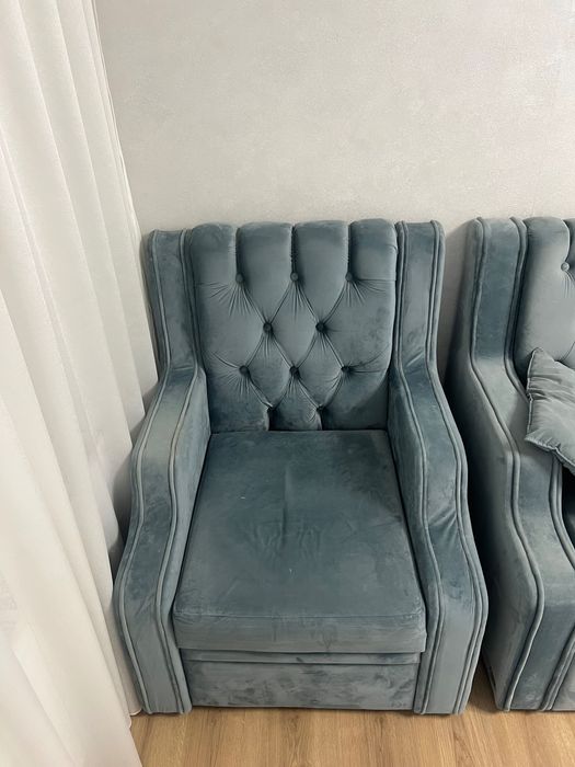 Продам диван б/у + 2 кресла