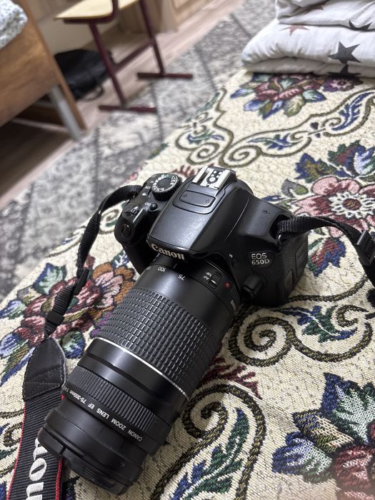 Фотоапарат Canon eos 650d
