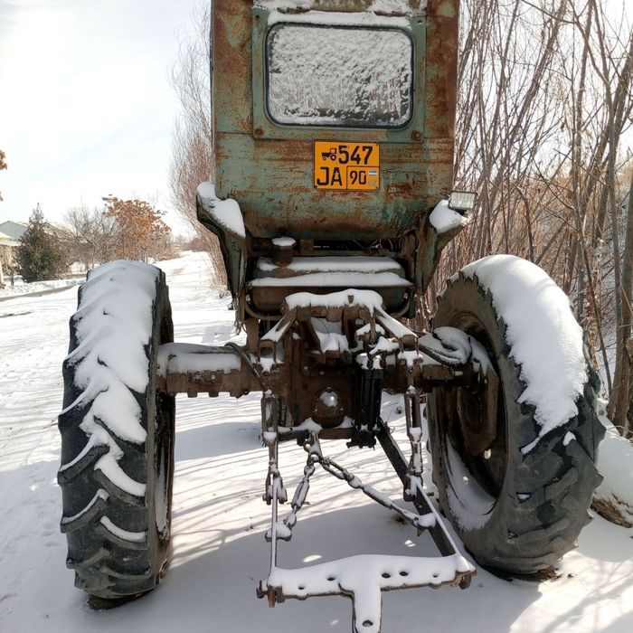 T28 sotiladi traktir 100 % javob