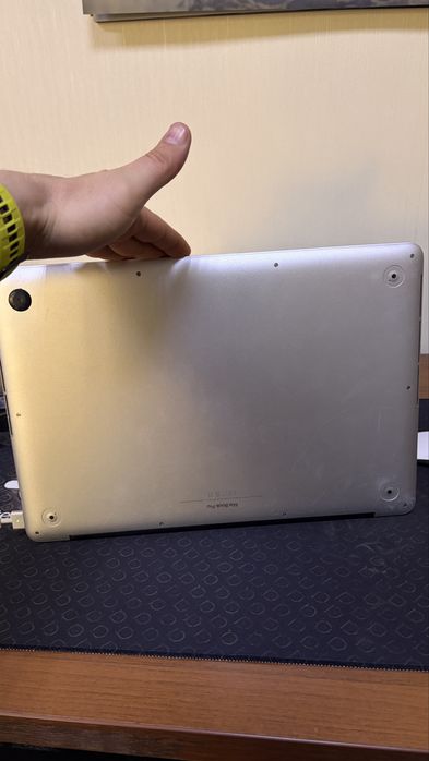 Macbook pro 15 2015 , i7/16/256