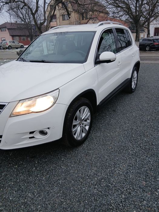 Volkswagen Tiguan 4x4 - 2.0 TDI 140Cp - Clima * Senzori * Mod Offroad