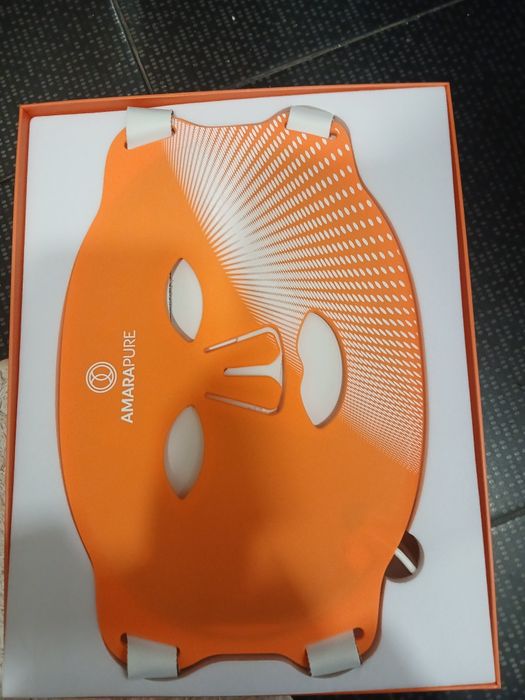 mască de terapie cu lumină LED AmaraPure