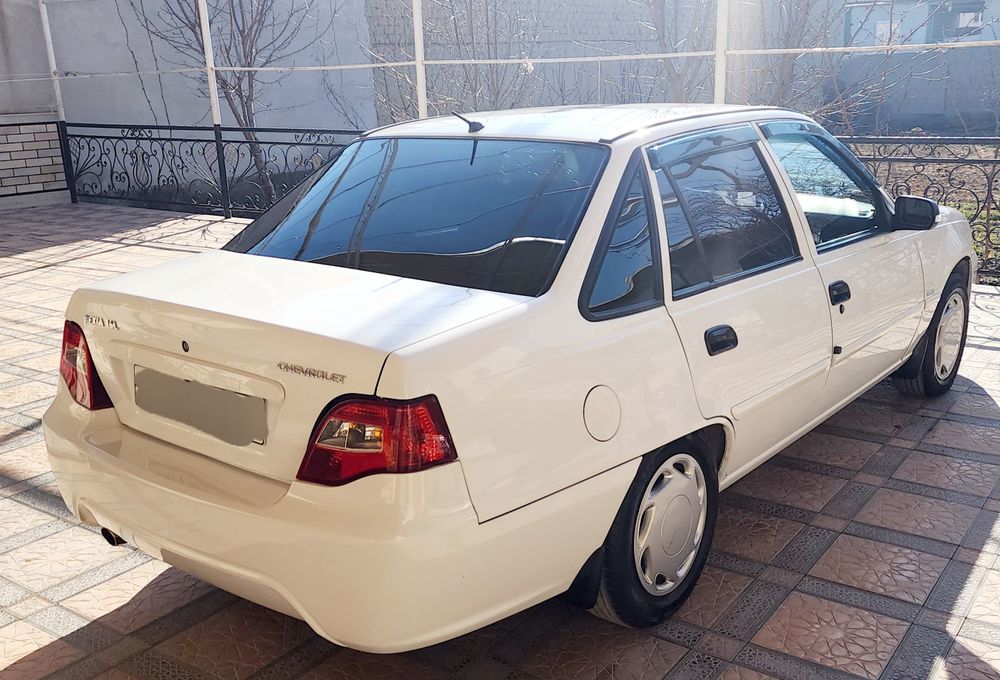Nexia 2 2014 yil radnoy
