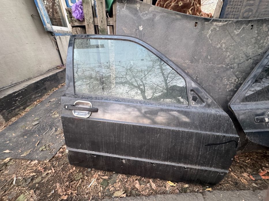 Запчасти мерседес 190