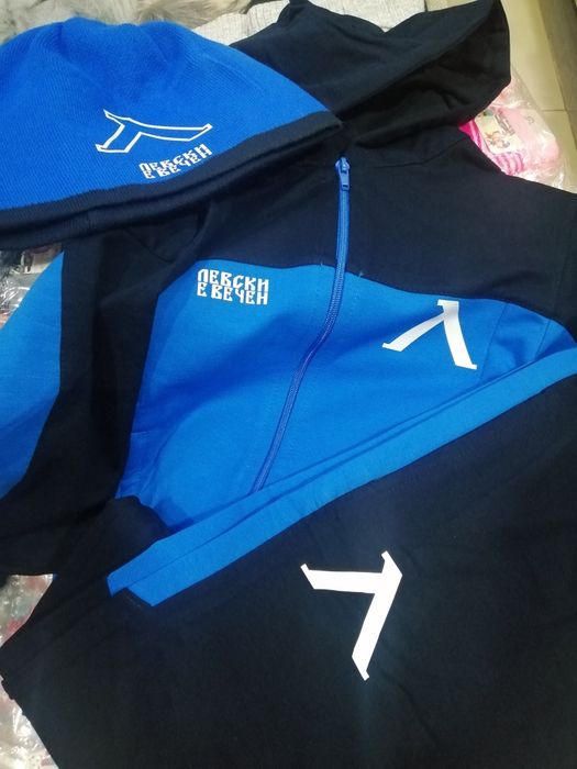 Детски футболни анцузи.