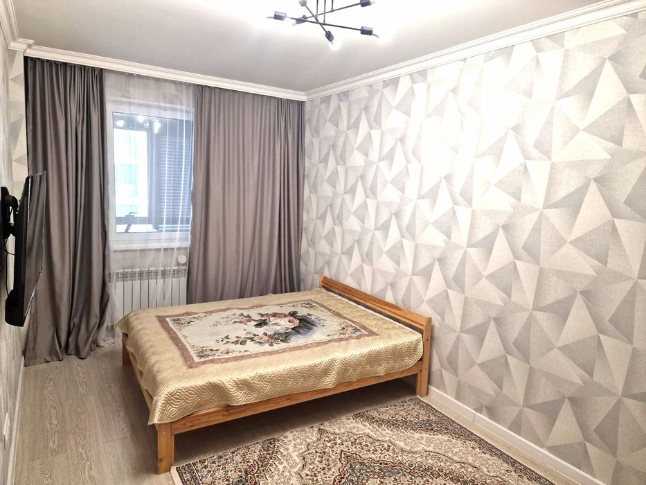 1 комн на Бектурова