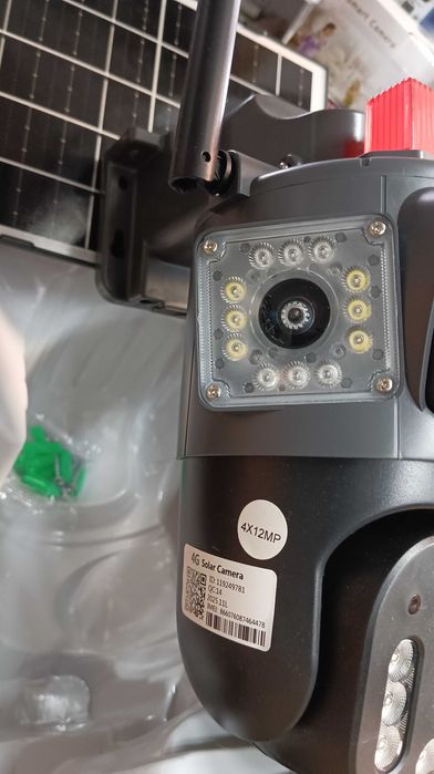 Соларна безжична въртяща камера с 4 обектива 4G 12MP работи с СИМ SIM