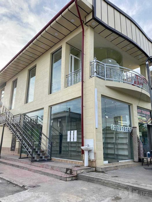 300 m² bino 2-qavatda ijaraga beriladi