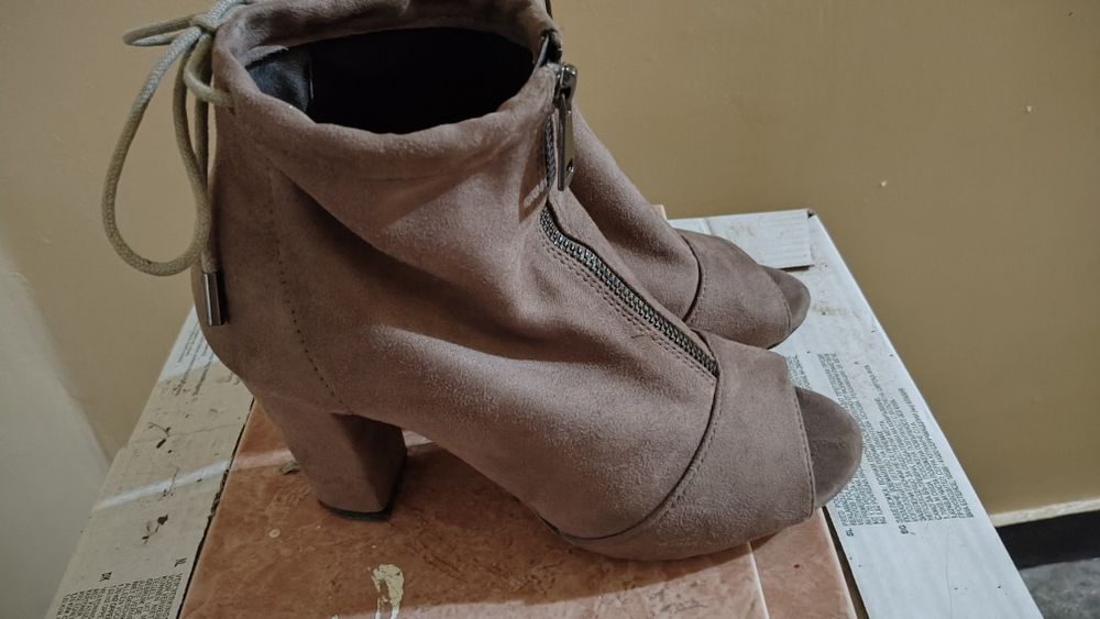 Дамски летни боти