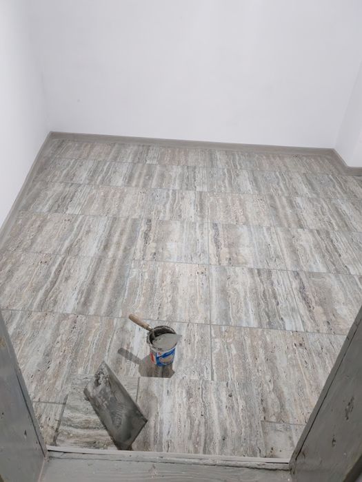 PF exsecut placări cu gresie ,faianta la 40 lei mp