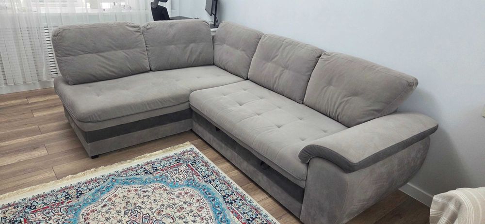 Диван угловой. Ширина 2.5м.