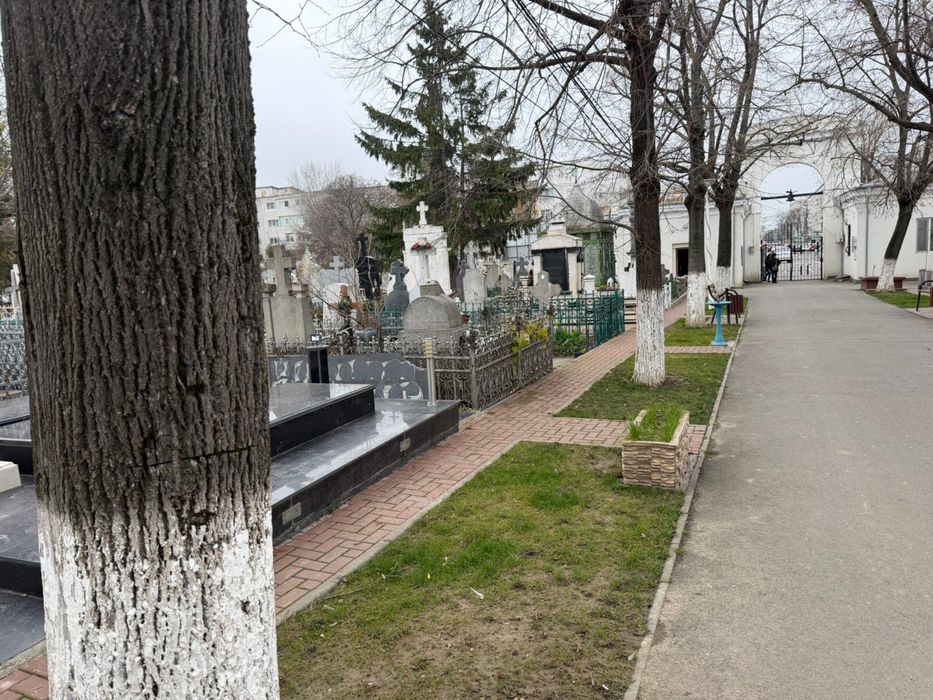Vanzare cesiune 2 locuri de veci, cimitir Sf Constantin Braila