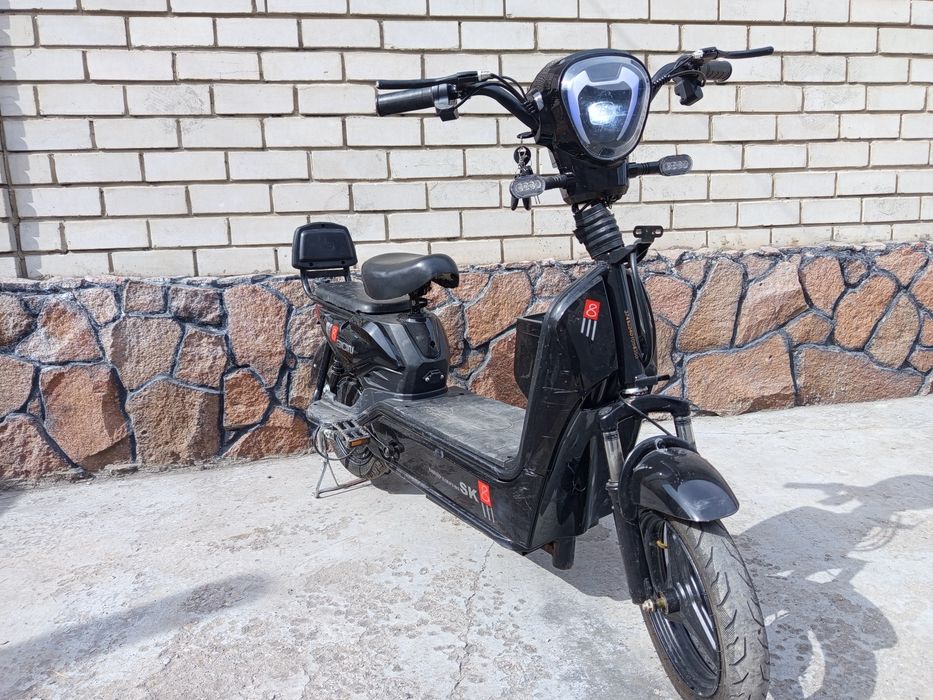 Скутер Sk8 новый