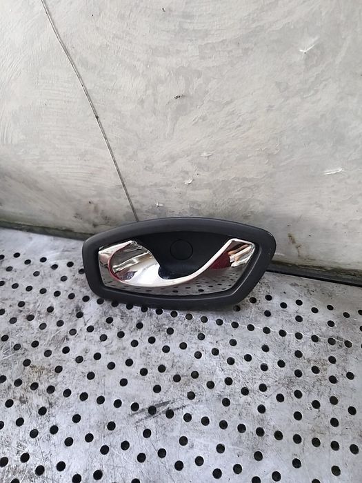 Maner interior usa stanga fata renault clio 4 826730001r