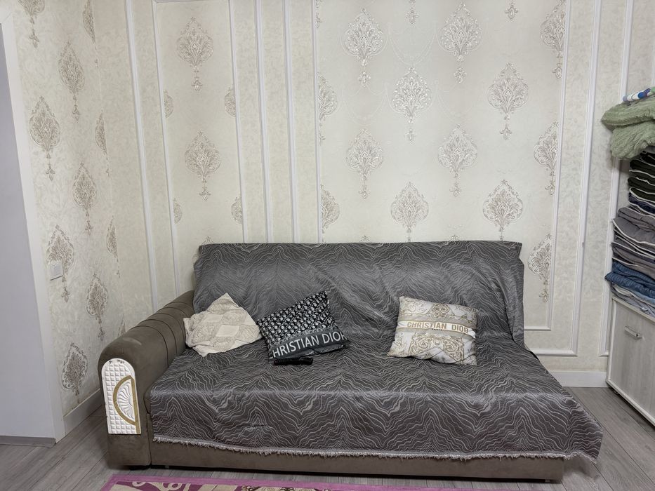 Диван продам срочно