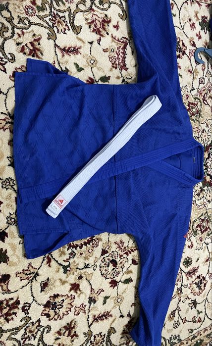 Продам кимоно для дзюдо