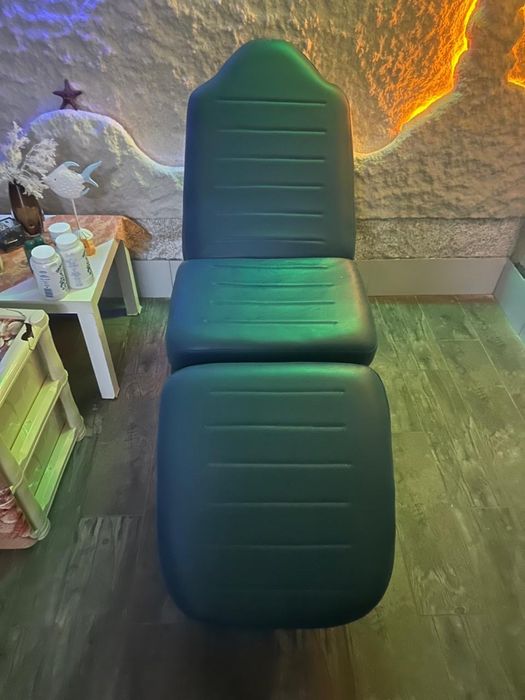 Продам кушетку в отличном состоянии