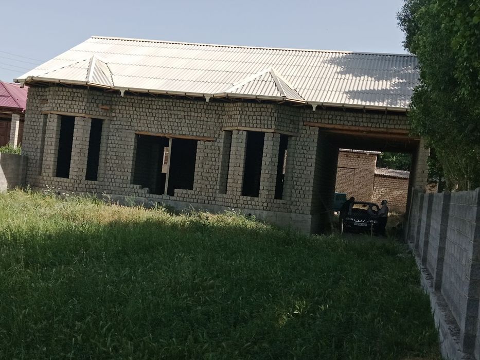 Срочно сотилади  уй