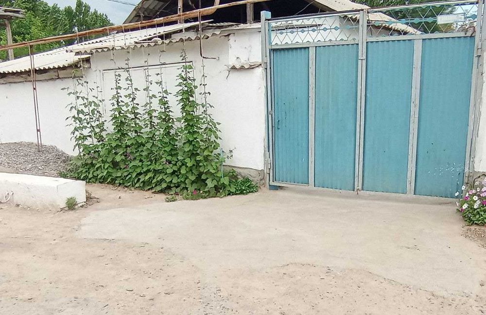 Уй Сотилади срочно