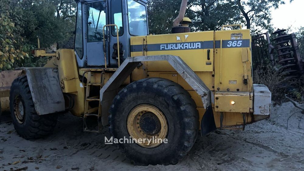 Cilindru hidraulic pentru încărcător frontal Furukawa 365