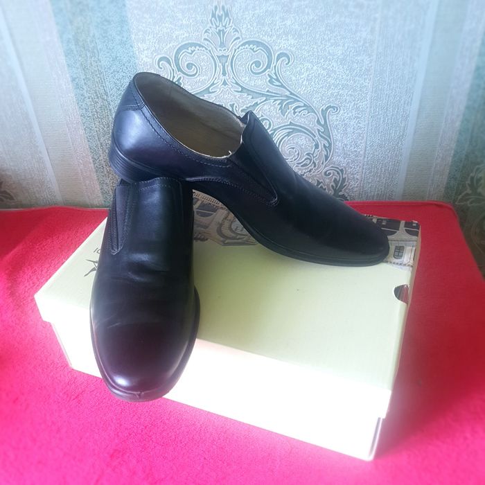 Мужские кожаные туфли