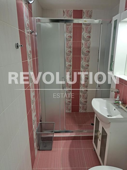 Дава се под наем Двустаен апартамент в Варна, Гръцка махала - 70 кв.м за 548.25 € - Снимка #4