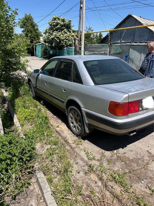 Продам ауди 100