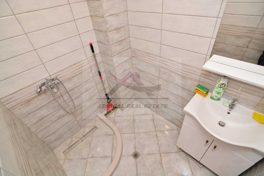 Дава се под наем Двустаен апартамент в Варна, Левски - 100 кв.м за 630 € - Снимка #5