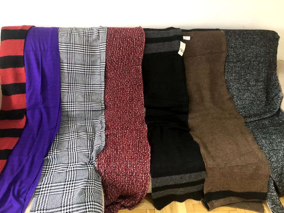 Esarfa Zara Nou cu eticheta