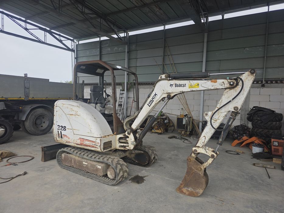 Bobcat 328 G din 2005