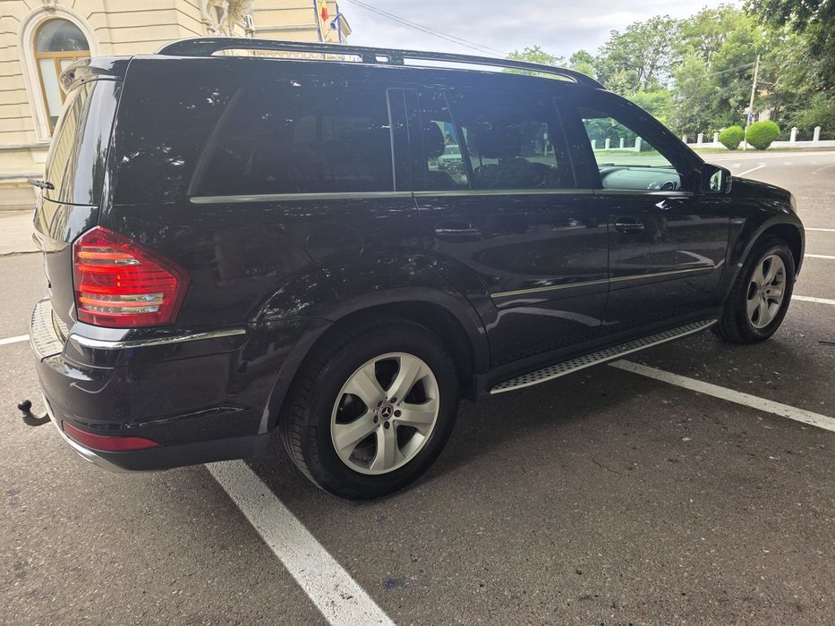 MERCEDES-BENZ GL-Class 2012 — imagine 2