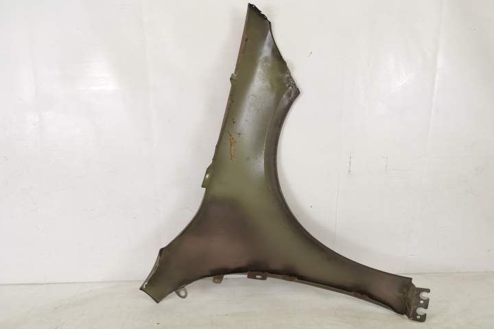 Оригинален ляв преден калник в добро състояние / Mercedes-Benz CLA-Cla