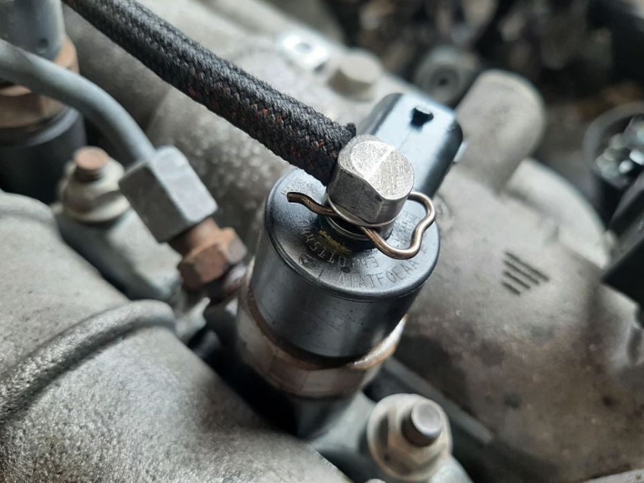 injector 1.9 d fiat bravo 2 stilo croma opel astra h vectra c alfa romeo 147 156  0445110243