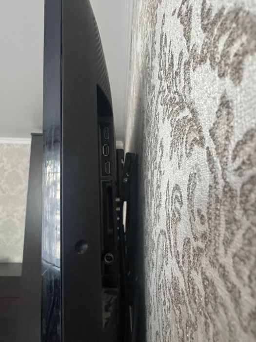 Телевизор samsung LED Tv